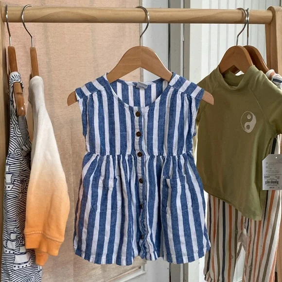 6-12 months Girl “Stripes & Graphics” Bundle - Picture 8 of 15